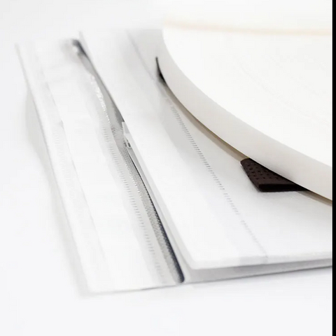 Nastro sigillante permanente impermeabile bianco per buste in cartone